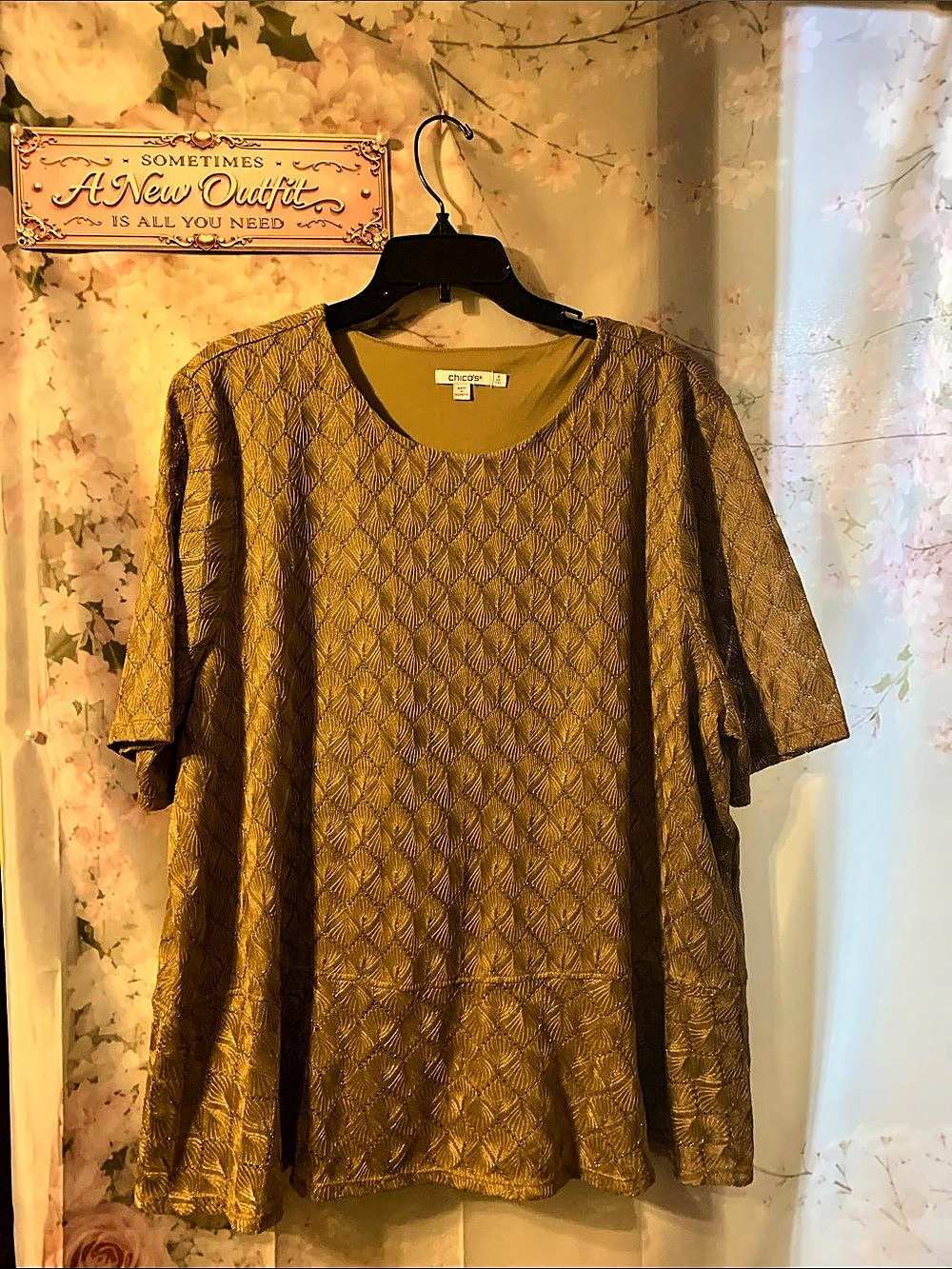 Chico's Textured Short Sleeve Top in Brown